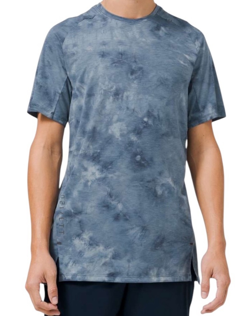 Lululemon Men's Always Agile Short Sleeve Shirt Diamond Dye True Navy Chambray M